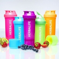 Shaker fluo (5 coloris disponibles) gradué avec ailette hermétique Herbalife