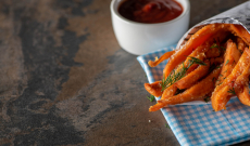 5 astuces pour cuisiner des frites plus saines et équilibrées